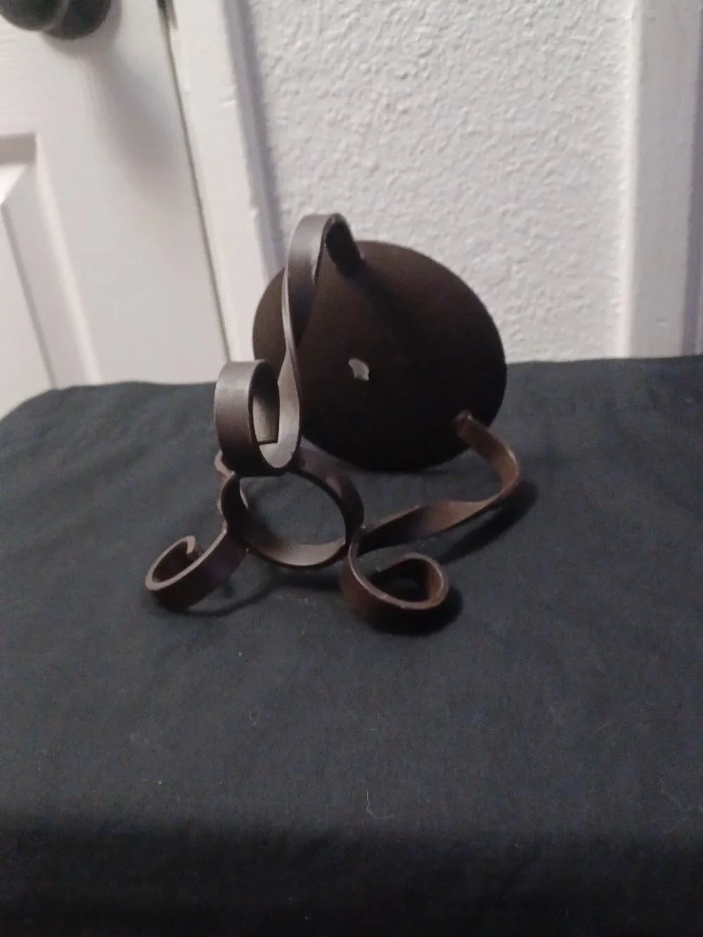 Iron Rod candle holder for large candles 5.5 In Tall 5 In Wide Top (Circular)